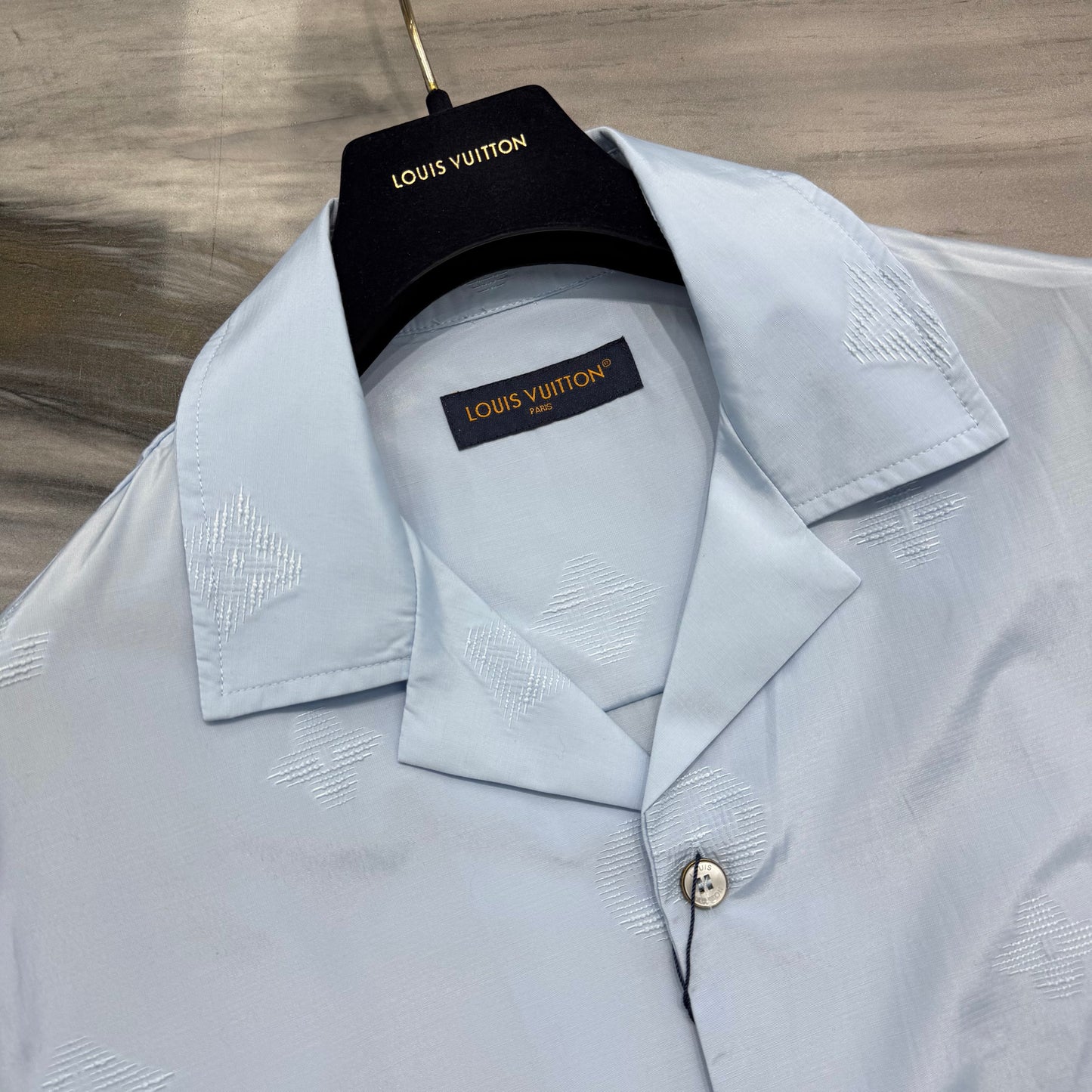Short sleeve shirt