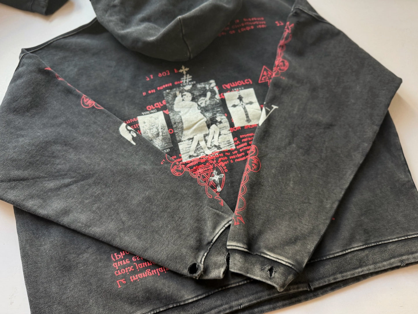 Sweatshirt