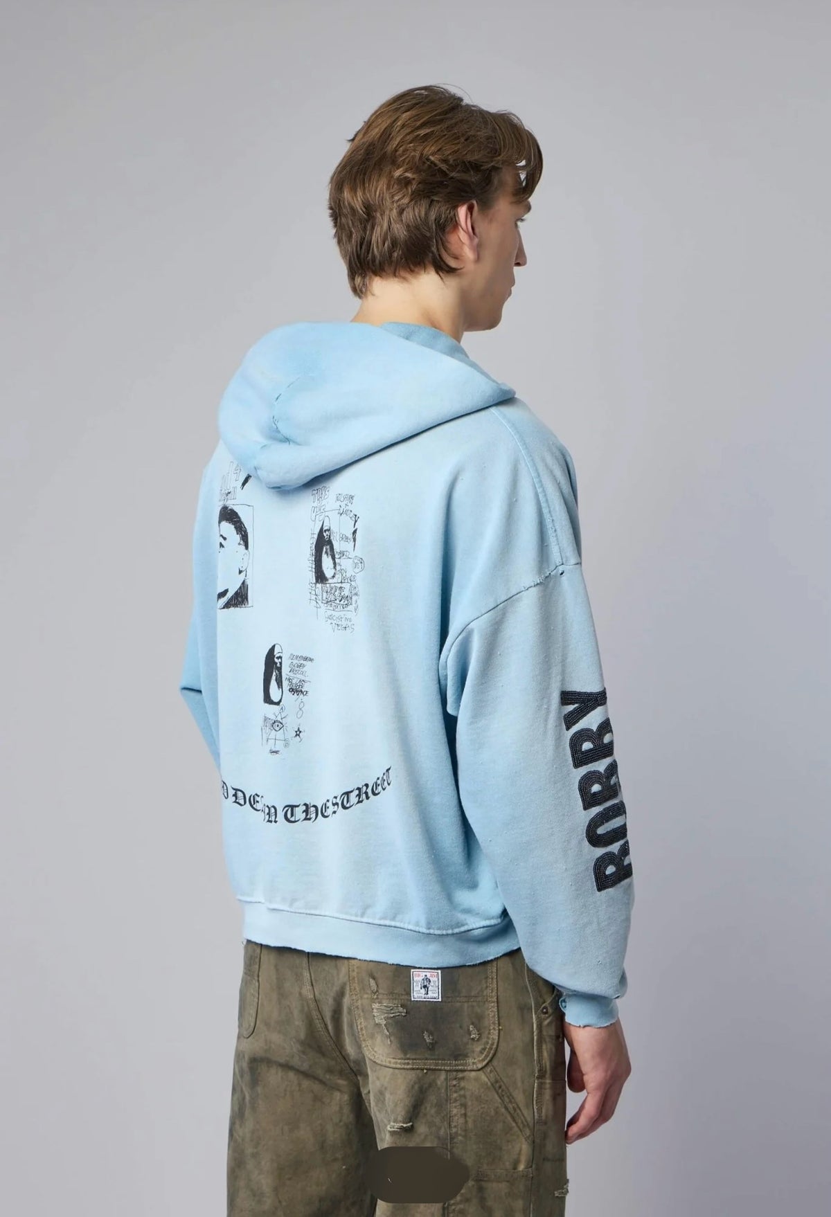 Sweatshirt