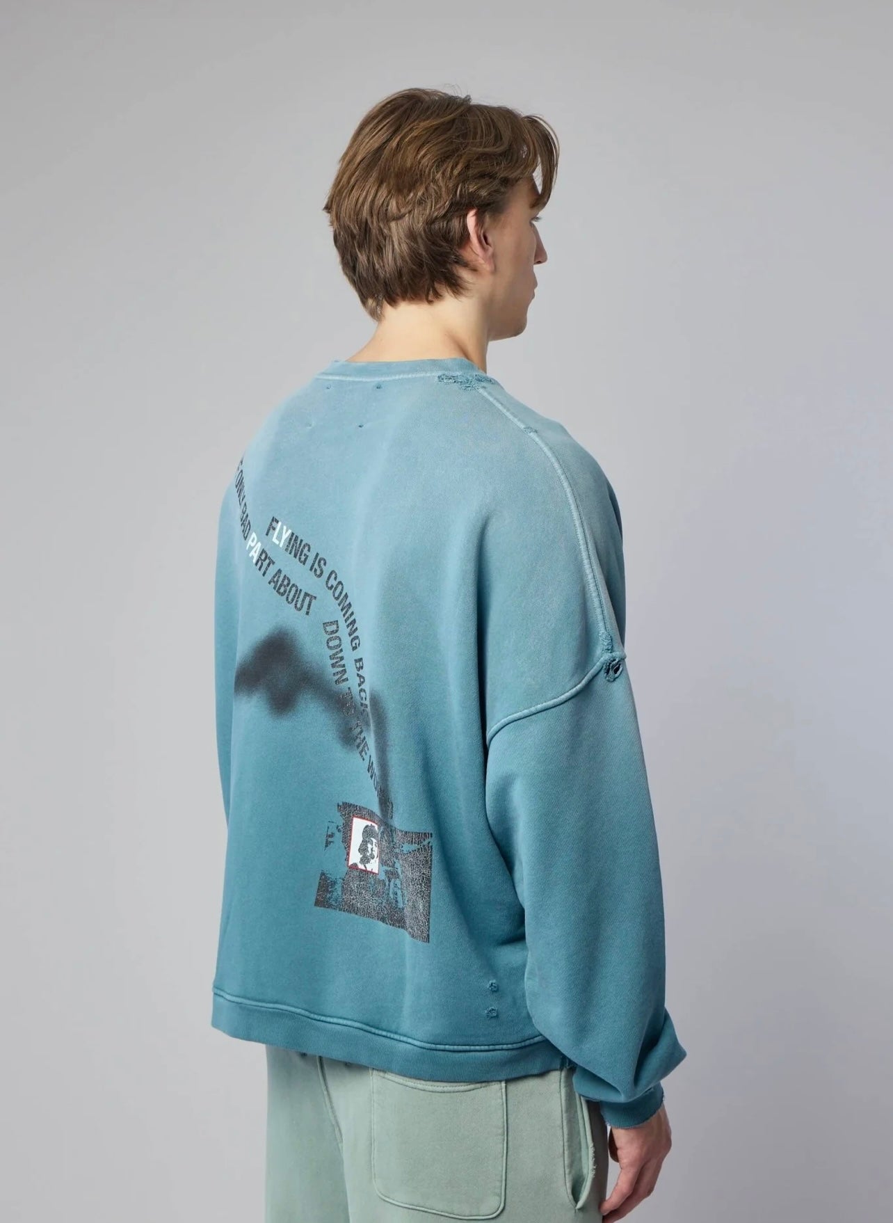 Sweatshirt