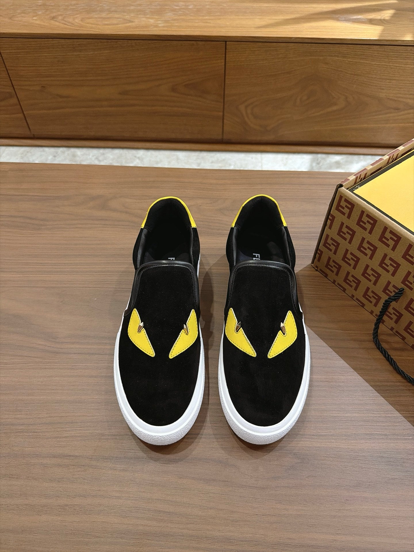 Casual Shoes