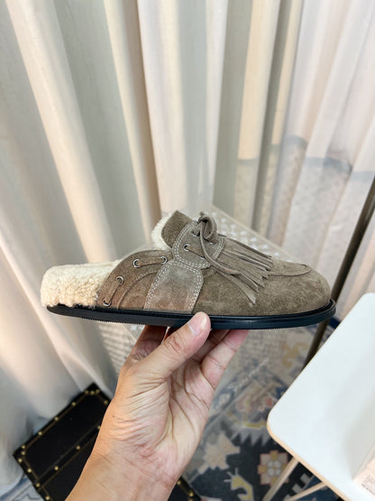 Slippers
