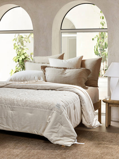 Silk Autumn & Winter Comforter