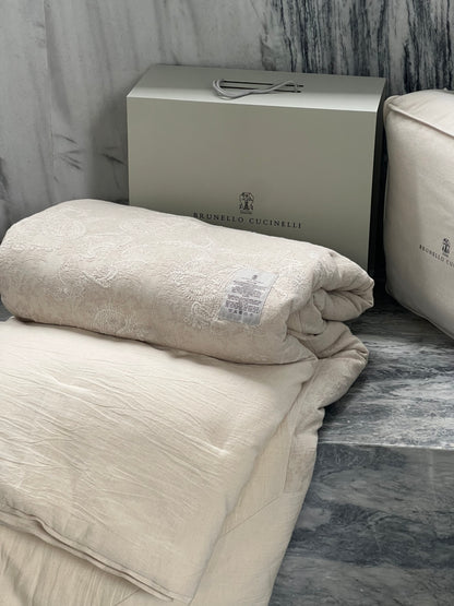 Silk Autumn & Winter Comforter