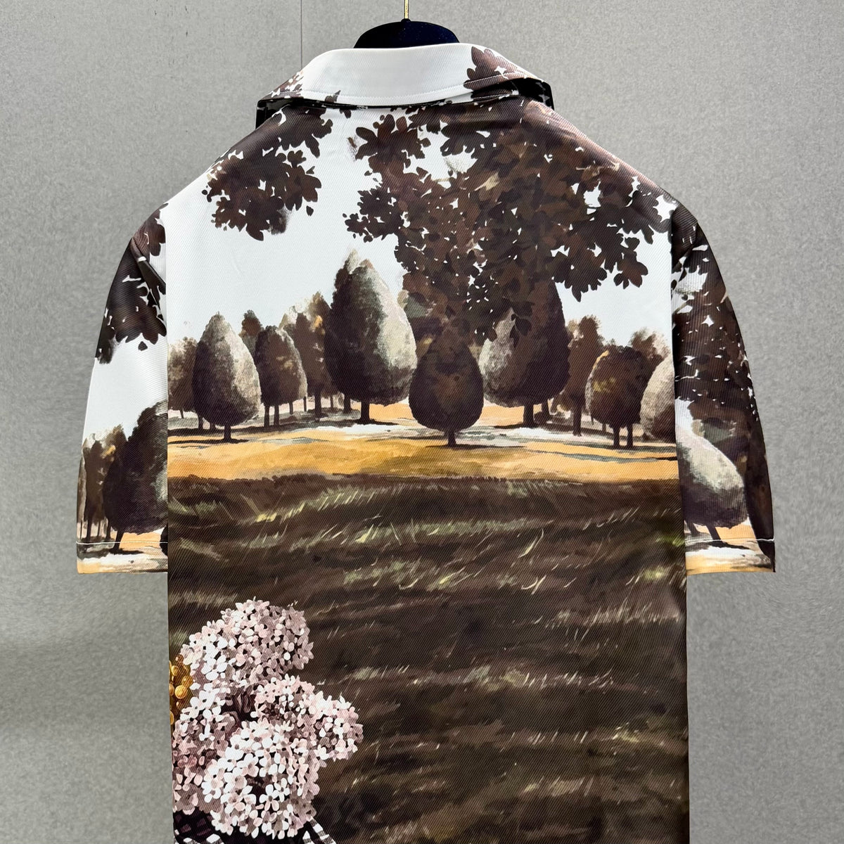 Short sleeve shirt