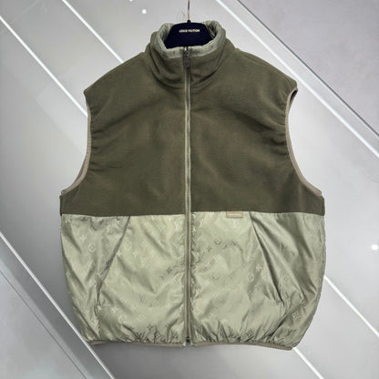 Reversible vest