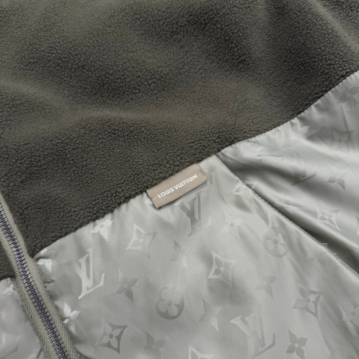 Reversible vest