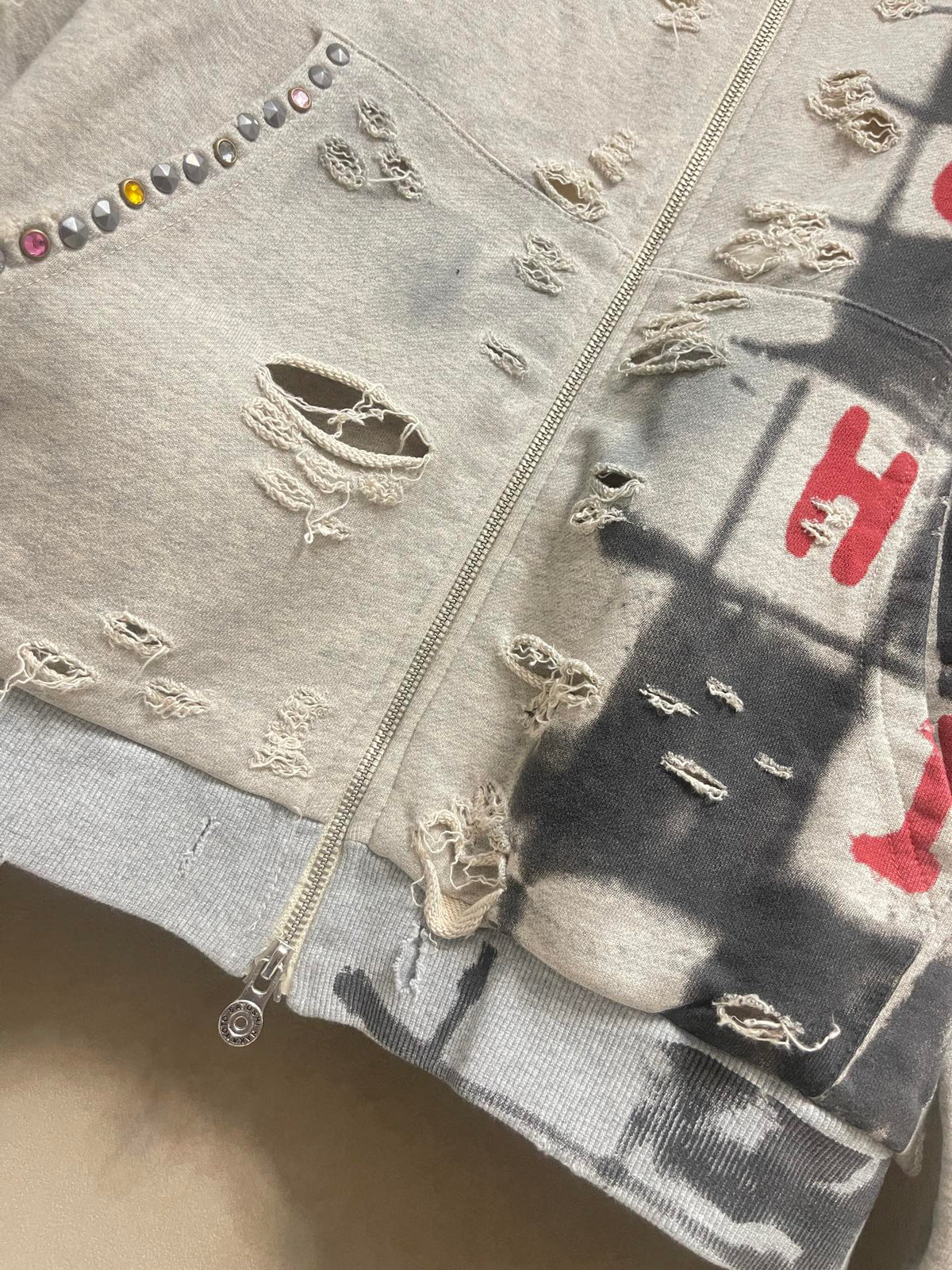Sweatshirt