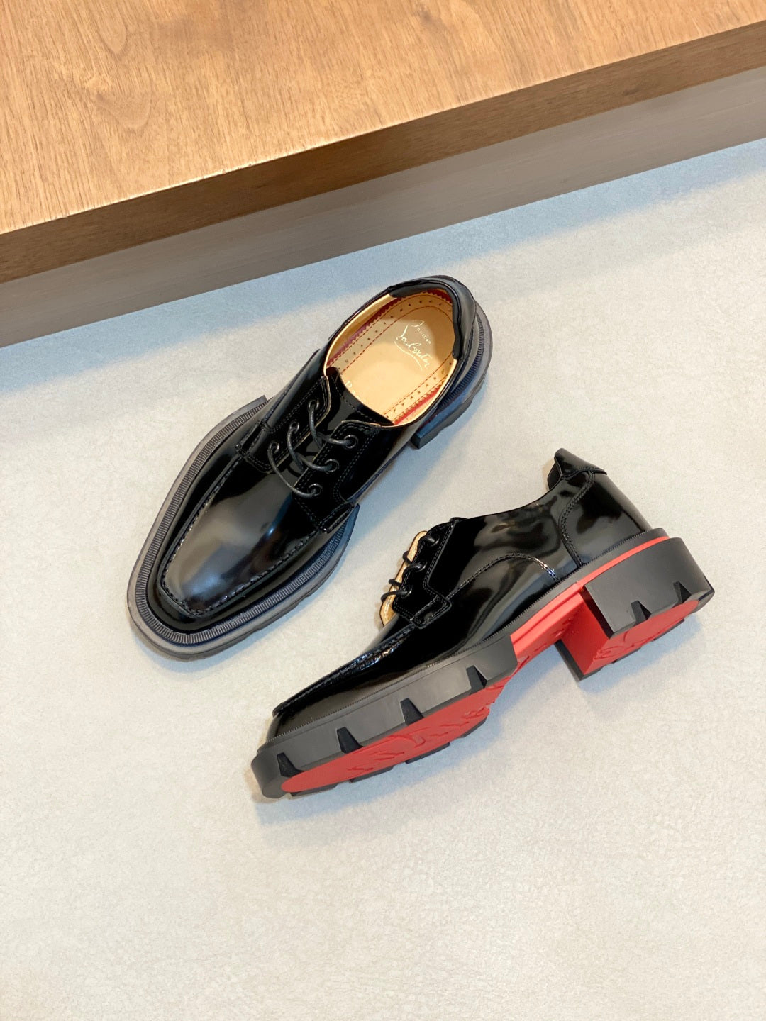 Derby shoes