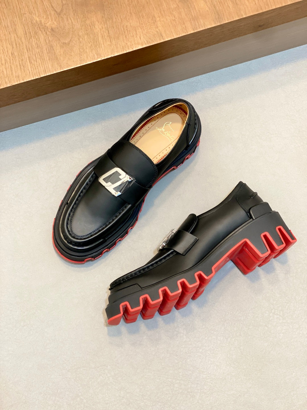 Derby shoes