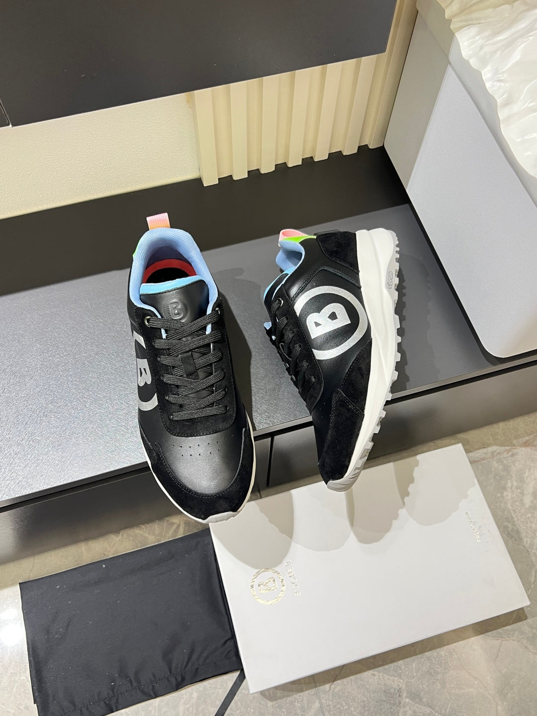 Sneakers