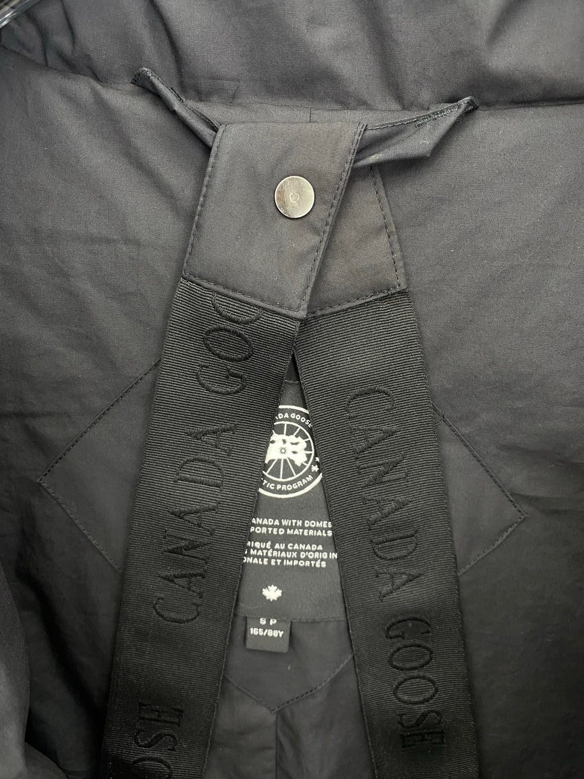 Detachable-Sleeve Down Jacket
